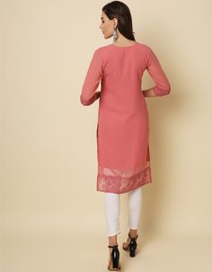 Trendy Designer Party Wear Readymade Long Kurti Collection Processing Time : 20-25 Business Days Work : Thread Chikankari Embroidery Work Fabric:Georgette Color:Pink Note:Slight Color Variation Is Possible Fuchsia Necklace, Casual Kurti, Pink Jewelry Set, Chikankari Work, Chikankari Embroidery, Multi Coloured Necklaces, Designer Bridal Lehenga, Long Kurti, Kurti Collection