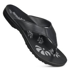 Aerosoft womens summer sandals are known to ace the look by giving an edge to the appearance. These womens support sandals are designed for adults with better arch support to combat foot pain. You will find these comfortable ladies thong sandals supportive even when you are in a rush. The lightweight feel and easy-to-wear style of the womens summer flip flop bless feet with a suitable walk. Pick water sandals for women for casual beach parties for ease. Females with medium arch support should bu Arch Support Sandals Woman, Comfy Flip Flops, Arch Support Sandals, Casual Summer Sandals, Supportive Sandals, Comfortable Flip Flops, Leather Strap Sandals, Casual Wedges, Water Sandals