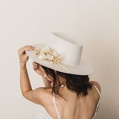 Wool Bridal Hat - Dawn Southern Style Wedding, Bridal Gift Box, Nordic Wedding, Bridal Closet, Bridal Party Getting Ready, Small Flower Arrangements, Bridal Boxes, Large Flower Arrangements, Bride Hat