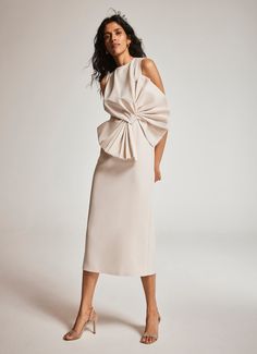 Cream Bow Detail Midi Dress Dresses With Bows, Velvet Cream, Timeless Outfits, Future Wardrobe, Timeless Dress, Bow Dress, Mint Velvet, Tailored Trousers, Womens Midi Dresses