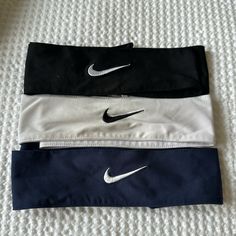 Sports Head Band Black And Navy Are Almost Brand New, White Is Fairly Used Nike Hair Bands, Track Sprinter, Headband Aesthetic, Gym Headband, Nike Headband, Sport Headbands, Soccer Headbands, Nike Headbands, Sports Attire