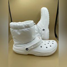 Men’s Crocs Classic Lined Neo Puff Boot, New Fur Winter Boots Stylish Comfortable New In Shoebox!!! Yellow Crocs, Fur Winter Boots, Shoes Crocs, Crocs Boots, Crocs Men, Insulated Boots, Off White Mens, Ankle Boots Men, Red Boots