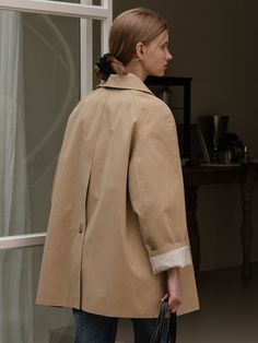 Different Sleeves Style, Short Trench Coat, Jacket Beige, Peacoat Jacket, Summer Jacket, Trench Coats Women, Massimo Dutti, New Yorker, Autumn Winter Fashion