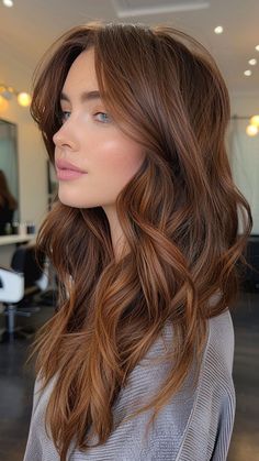 25 Fall Hair Color Trends for Blondes: Must-Try Shades for a Stunning Look 🍁✨ - Payhip Chestnut Brown Hair Blue Eyes, Lorelai Gilmore Hair Color, Chestnut Brown With Blonde Highlights, Light Brown Hair Red Tint, Dimensional Copper Brown Hair, Red Brown Hair Blue Eyes, Honey Almond Hair Color, All Over Copper Hair Color, Auburn Hair Dark Eyebrows