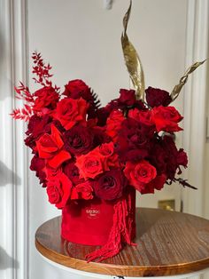 eternal-love-in-a-red-velvet-box-black-orchid-flowers-1 - Black Orchid Flowers Preserved Flowers Bouquet, Red Rose Arrangements, Red Flower Bouquet, Red Centerpieces, Burgundy Bouquet, Diana Wedding, Rose Arrangements, Bouquet Arrangements, Flower Arrangements Diy