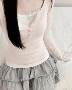 Long Sleeve Layered Outfit, Pink Acubi, Kawaii Fits, Gray Skirt Outfit, Aesthetic Dressing, Layering Outfits, Pink Outfits, Really Cute Outfits, Pink Outfit