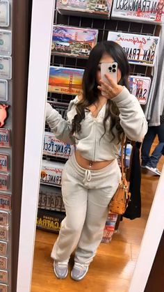 Pro Club Fits Baddie, Slim Thick Aesthetic Outfits, Casual But Dressy Outfits, Mall Outfit Ideas, Outfit Ideas Latina, White Baddie, Outfit Inspo Baddie, Estilo Baddie