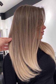 Honey Blonde Hair Color, Ombre Hair Blonde, Cool Blonde Hair, Haircut Styles, Honey Blonde Hair, Hair Done, Brown Hair Balayage, Blonde Hair Inspiration, Balayage Hair Blonde