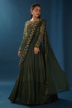 Green attached cancan pre-draped saree gown with floral embroidery using cutdana, sequin, white pearl, gold pearl - Aza Fashions Saree Gown Indian, Draped Saree Gown, Gown Saree, Drape Gown, Saree Gowns, Desi Dress, Draped Gown, Draped Saree, Coord Sets