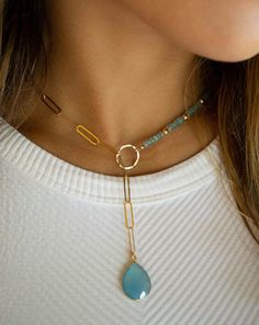 Top Jewelry Trends 2023, Jewelry Making Inspiration, Beaded Jewelry Designs Ideas, Handmade Jewelry Ideas Necklace, Handmade Jewelry Necklaces, Work Necklaces, Inexpensive Jewelry, Gold Lariat Necklace, Trending Jewelry