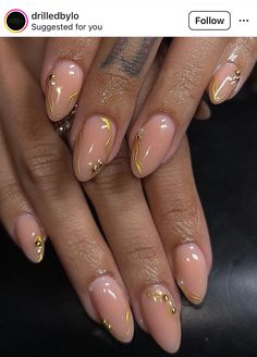 Nail Design With Foil Flakes, Clear Nails With Foil Flakes, Sheer Nail Designs, Nail Designs Gold, Simple Gel Nail Designs, Grad Nails, Neutral Nails Acrylic, Graduation Boards, Natural Nails Manicure