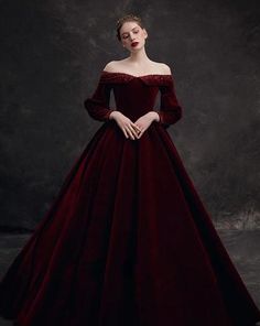 Elegant Velvet Ball Gown Evening Dress, Velvet Ball Gown For Wedding, Prom Season Velvet Gown, Velvet Prom Gown For Prom Season, Velvet Gown For Prom Season, Velvet Evening Dress For Wedding And Prom Season, Velvet Evening Dress For Prom, Velvet Prom Evening Dress, Velvet Dress For Banquet And Prom Season