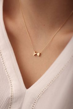 14k 18k Gold Initial With Heart Necklace / Handmade Letter With Heart Necklace / Initial With Heart /Dainty Initial Necklace /Christmas Gift ❥ ITEM DETAILS ---> Gold Color of Choice : Yellow Gold, Rose Gold, White Gold ---> Material : 14k ( 585 ) Real Gold. It is Not Gold Filled or Gold Plated ---> Initial size: 7x6 mm ---> Heart Size: 6x6 mm ---> Customization : This product can be your wishes Initial with Heart ❥ Gift Wrapping and Packaging All items are packed in the high-quality jewelry box. Heart Gift Wrapping, Chip Necklace, Dainty Initial Necklace, Necklace Initial, Gold Armband, Gold Bar Necklace, Rose Gold White, Aquamarine Jewelry, Ruby Jewelry