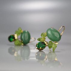 Green Jewelry, Green Aventurine Peridot Bee Earrings, Handmade Jewelry, August Birthstone, Peridot J Peridot Crystal, Boho Chic Earrings, Peridot Jewelry, Peridot Earrings, Spring Earrings, Peridot Necklace, Chic Earrings, Bee Necklace, August Birthstone