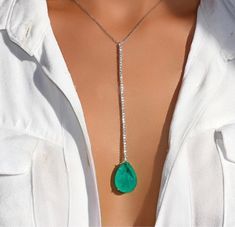 Every Day Necklace, Inexpensive Jewelry, Necklace Emerald, Necklace Luxury, Colombian Emeralds, Emerald Necklace, Bluish Green, Royal Jewelry, Emerald Jewelry