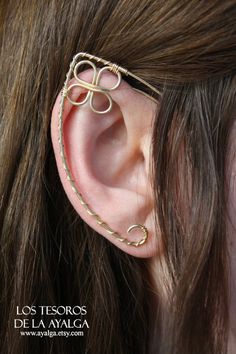 Hey, I found this really awesome Etsy listing at https://www.etsy.com/listing/257270832/elvish-ear-cuff Fairy Crown, Elf Ears, Ear Climber, Gold Ear Cuff, Ear Climbers, Ear Cuffs, Rings Wedding, Jewelry Ideas, Statement Jewelry