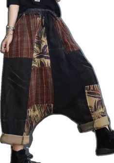 High Waist Relaxed Fit Patchwork Pants, High Waist Relaxed Fit Pants With Patchwork, Relaxed Fit Patchwork Pants For Fall, Trendy Patchwork Pants, Baggy Patchwork Cotton Jeans, Baggy Cotton Patchwork Jeans, Trendy Baggy Patchwork Pants, Brown Patchwork Bottoms For Fall, Patchwork Harem Pants For Fall