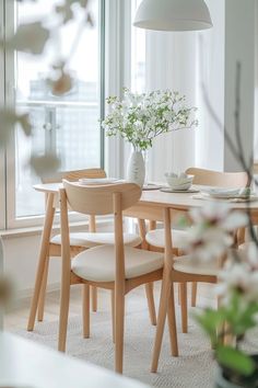 Explore our charming Easter-themed dining chairs that enhance your festive gatherings with style. This elegant seating option brings a spring vibe to your holiday celebrations.