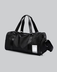 Techwear Duffle Bag Techwear Bag, Techwear Accessories, Tech Enthusiast, Techwear Streetwear, Techwear Outfits, Techwear Fashion, Urban Explorer, World Of Tomorrow, Chest Rig