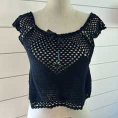 This Brand New Crochet Knit Black Top Is Seriously Cute! It Features A Scallop Trimmed Neckline And An Open Weave Design On The Shoulders And Hem. Unlined Fabric Content: 100% Cotton Sweater Knit Offers Stretch Size S Black Open Knit Crop Top For Spring, Black Casual Crochet Top With Short Sleeves, Summer Black Crochet Knit Top, Black Knit Crochet Top For Summer, Black Short Sleeve Crochet Top For Spring, Chic Black Crochet Top For Summer, Black Short Sleeve Crochet Top, Fitted Black Knit Top For Summer, Black Crochet Top With Short Sleeves For Summer