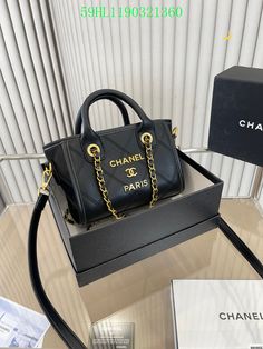 Size: 20cm*14cm It comes with Dust box, Care manual, Tag, and Paper bag. Chanel Paris, Bags Designer Fashion, New Handbags, Chanel Bag, Fashion Statement, Wellness Design, Paper Bag, Clutch Bag, Bags Designer