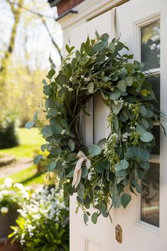 Fresh Eucalyptus Wreath Ideas 🌿