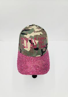 Fly As Hell camo hat with pink rhinestones Baddie Jackets, Rave Hats, Crazy Hat, Midwest Princess, Custom Made Hats, Princess Hat, Camo Hat, Junk Jewelry, Skull Hat