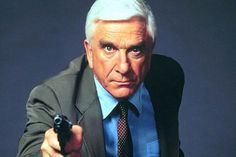 Repórter da BBC cai em pegadinha e anuncia morte de Leslie Nielsen - que aconteceu há cinco anos >> http://glo.bo/23eKgda Leslie Nielsen, Memorable Quotes, Great Movies, Movie Characters, Iconic Characters, Man Humor, Tv Stars, Funny People, Movie Quotes