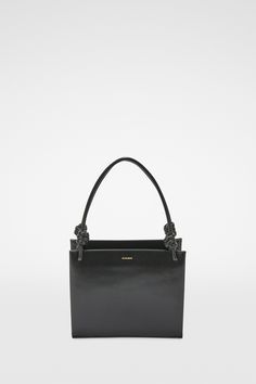 Giro Medium Woman | Jil Sander Official Online Store Designer Top Handle Shoulder Bag With Leather Lining, Designer Shoulder Bag With Top Handle And Leather Lining, Designer Square Leather Bag, Designer Leather Box Bag, Designer Leather Box Bag For Shopping, Designer Double Handle Box Bag For Business, Designer Bags With Leather Lining, High-end Square Leather Bag, High-end Rectangular Leather Bag