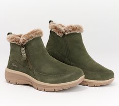 Get into a season of adventure with these faux fur-lined boots. The cushioned memory foam insole provides effortlessly cozy comfort. From Skechers. Sketchers Boots For Women, Women Comfortable Boots, Winter Boots For Office, Womens Ankle Winter Boots, Short Comfy Boots, Cute Winter Boots For Women Work, Ankle Winter Boots Women, Cute Winter Boots For Women Dressy, Women's Winter Shoes