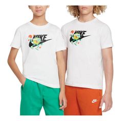 White Athleisure T-shirt With Logo Print, White Athleisure T-shirt For Sports Season, White Logo Print T-shirt For Sports Season, Sportswear T-shirt With Graphic Print For Light Sports, White Graphic Print T-shirt For Light Sports, White Short Sleeve Sportswear T-shirt, White Crew Neck T-shirt With Team Spirit, Nike Green Sports T-shirt, White Casual T-shirt For Sports