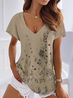 Product Title :Summer Floral V Neck Casual T-ShirtSize Guide (CM) Tag size US Waist Length Shoulder Bust S 6-8 65 64.5 90 M 10 66.5 66.5 94 L 12 68 69.5 100 XL 14 69.5 72.5 106 XXL 16 71 75.5 112 Size Guide (Inch) Tag size US Waist Length Shoulder Bust S 6-8 25.6 25.4 35.4 M 10 26.2 26.2 37 L 12 26.8 27.4 39.4 XL 14 27.4 28.5 41.7 XXL 16 28 29.7 44.1 Product Details Clothes Length: Regular Sleeve Length: Short sleeve Edition type: Regular Fit Waistlines: Natural Elasticity: No Elasticity Silhoue Grown Women, Easter Outfit, Summer Dress Outfits, Boho Stil, Summer Floral, Casual T Shirt, Floral Style, Waist Length, Color Khaki