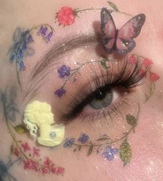 Creative Eye Makeup, Creative Eye, Eye Make, Soft Grunge, Pretty Makeup, Creative Makeup