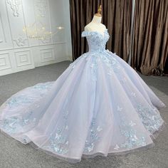 Cinderella Ball Gown, Quince Stuff, Debut Gowns, Quinceanera Themes Dresses, Blue Ball Gown, White Quinceanera Dresses, Purple Quinceanera Dresses, Quinceanera Dresses Blue, Blue Ball Gowns