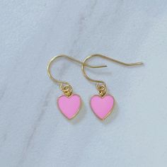 Dainty pink, pearl white, or light turquoise enamel 18k gold plated heart charms on gold french wire or huggy earrings. MATERIALS 14k gold plated brass base premium metal 18k gold-filled (hypoallergenic) Huggy Earrings, Dainty Chain Necklace, Small Necklace, Heart Dangle Earrings, Gem Ring, Pink Enamel, Glass Beaded Bracelets, French Wire, Seed Bead Bracelets