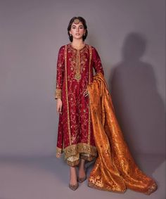 Mehndi Guest Outfit Pakistani, Ramsha Pakistani Suits, Festive Meenakari Semi-stitched Gown, Sureena Chowdhri Suits, Latest Mehndi Dresses Pakistan, Shirts Designs Pakistani, Mehroon Dresses Pakistani, Dresses Punjabi, Indian Formals