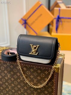 LV Lockme Tender Bag Black For Women Bag Louis Vuitton, Louis Vuitton Purse, Vuitton Bag, Lv Bag, Louis Vuitton Twist Bag, Louis Vuitton Handbags, Fashion Handbags, Luxury Handbags, Calf Leather