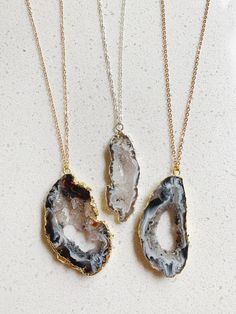 ✧ A one of a kind crystal geode on a 14k gold filled or sterling silver chain, so your jewelry can be cherished for years to come! If you have a preference of stone, please let me know as these stones come with holes in the middle (geode style) or flat slices of stone. If you have a preference you can add it in your purchase notes. ✧ QUARTZ amplifies energies / opens the mind and heart / attracts love / increases prosperity and abundance / enhances energy flow / balances and grounds / cleanses and purifies negative energy / stimulates positive thoughts and feelings / increases awareness / promotes harmony ✧ WHAT IS GOLD FILL CHAIN? Gold fill chain does not change colors or rub off. My chain is filled and bonded to sterling silver, so you can wear it everyday without it fading. Only the bes Gold Jewelry With Large Stone For Gift, Spiritual Agate Jewelry For Weddings, Raw Stone Pendant Jewelry As Gift, Raw Stone Pendant Jewelry For Gifts, Unique Raw Stone Crystal Necklace For Gift, Elegant Raw Stone Jewelry For Gifts, Elegant Jewelry With Raw Stone For Gifts, Gold Agate Healing Jewelry, Natural Stones Mineral Crystal Jewelry Gift