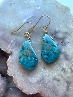 A gem lovers dream! Gorgeous rare one of a kind shattuckite earrings! Hang length is 38mm  23x15mm stone  Ear wire is 14kt gold filled Earrings Crystal, Earrings Drop, Earrings Dangle, 14kt Gold, Ear Wire, Crystal Earrings, Gold Filled, Dangle Drop Earrings, Dangle Earrings