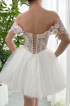 3d Floral Dress, Spring Costume, Hoco Inspo, Hoco Ideas, Affordable Outfits, Haute Couture Wedding Dress, Fashion Bra, Floral Embellishment, Cheap Homecoming Dresses