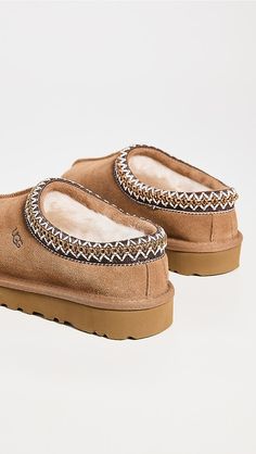 Light Brown Uggs, Brown Uggs, Tasman Slippers, Ugg Tasman Slippers, Ugg Tasman, Ugg Slippers, Classic Boots, Slipper Shoes, Ugg Australia