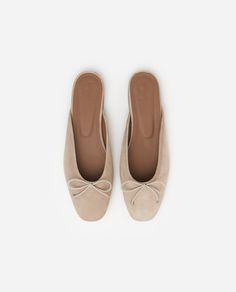 Malva Suede Sand – Flattered Summer Shoes 2023, Shoes 2023, Naturalizer Shoes, Belt Accessories, Clean Shoes, Goat Leather, Fall Shoes, Summer Shoes, Flat Sandals