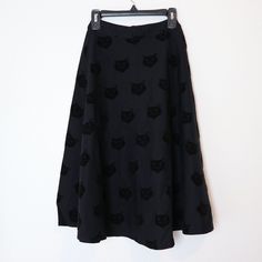 Collectif X Modcloth Black Mattie Velvet Cat Swing Women's Skirt New With Tags Size: Xxs Uk6 Color: Black Material: 60% Cotton, 35% Nylon, 5% Spandex Cat Face Halloween, Cat Swing, Cat Skirt, Cream Skirt, Magnus Archives, Women's Skirt, Swing Skirt, Daisy Print, Stripe Skirt