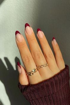 20 Trendy Winter Nail Ideas You'll Want To Try - The Unlikely Hostess December Nails, Paris Style, Tip Nails, Neutral Nails, Orange Nails, Xmas Nails, French Tip Nails