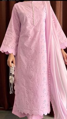 Pakistani Kurta, Lace Dress Design, Simple Kurta Designs, Womens Trendy Dresses, Salwar Kamiz