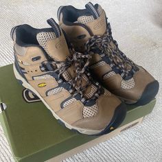 Keen Koven Mid Hiking Boots. These Are Keen Dry Waterproof. Never Worn, In Original Box, Just Like New. Weatherproof Work Boots With Round Toe For Camping, Waterproof Round Toe Work Boots For Camping, Waterproof High-top Camping Boots, Waterproof High-top Boots For Camping, Casual Boots With Reinforced Toe For Camping, Waterproof Hiking Boots With Round Toe For Camping, Waterproof Hiking Boots For Camping With Round Toe, Insulated Round Toe Work Boots For Outdoor, Rugged Round Toe Boots For Camping