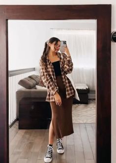 Modest City Outfits, Cute Skirt Outfits Modest, Sweatpants Skirt Outfit, Teenage Modest Outfits, Hollister Skirt Outfit, Fall Christian Outfits, Modest Outfits Jewish, Cute Christian Girl Outfits, Cute Modest Outfits Aesthetic