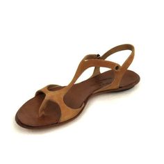 Cedar Classic Closed Toe Slingback Sandals For Summer, Classic Brown Open Toe T-strap Sandals, Beige Leather Closed Toe T-strap Sandals, Elegant Suede Beach Sandals, Classic Brown T-strap Sandals With Open Toe, Beige Sandals With Suede Lining And Round Toe, Beige Leather T-strap Sandals With Closed Toe, Beige Leather Open Toe Slingback Sandals, Chic Brown Adjustable T-strap Sandals