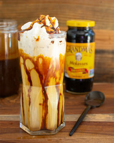 Looking for the perfect pick-me-up? Our Salted Caramel Latte, ft. Grandma’s Molasses Salted Caramel Sauce, is calling your name! Made with a rich blend of ground coffee, creamy milk, and a dollop of whipped cream for an irresistible sweet-and-salty flavor. Click for the recipe! Caramel Iced Latte, Salted Caramel Latte, Creamy Hot Chocolate Recipe, Easy Salted Caramel, Simple Baked Beans Recipe, Iced Latte Recipe, Easy Baked Beans, Yummy Cocktails, Creamer Recipe