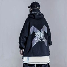 A stylish clothing that is hip hop and punk. It is fashionable, stylish, and it will look great on anyone who wears it. Do you wanahavit? Techwear Ninja, Techwear Hoodie, Techwear Cyberpunk, Techwear Outfits, Functional Clothing, Custom Strap, Technical Clothing, Cyberpunk Style, Black Cargo Pants